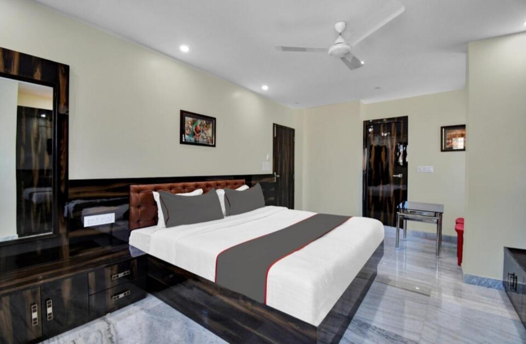 Om Guest House And Banquet Kalkutta Exterior foto